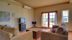 Casa La Vida Dulce El Dorado Ranch San Felipe Mexico Vacation Rental : TV in living room