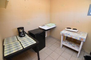 studio 6 - kitchen area