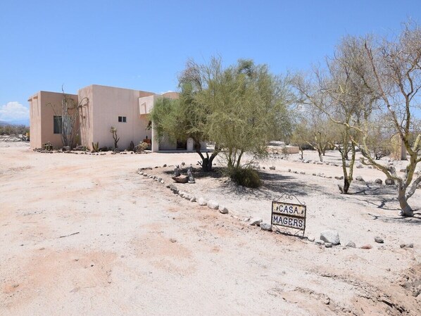 El Dorado Ranch vacation rental Casa Magers - parking area