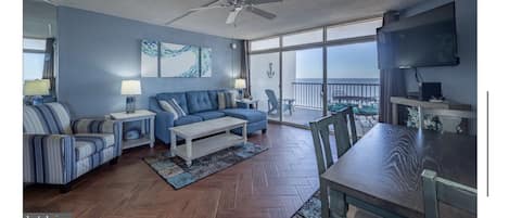 Living room with gorgeous ocean view 