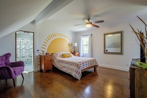 HUGE PrimaryLoft , Clothing storage,comfy bedding, Zinus Green Tea Memory foam.