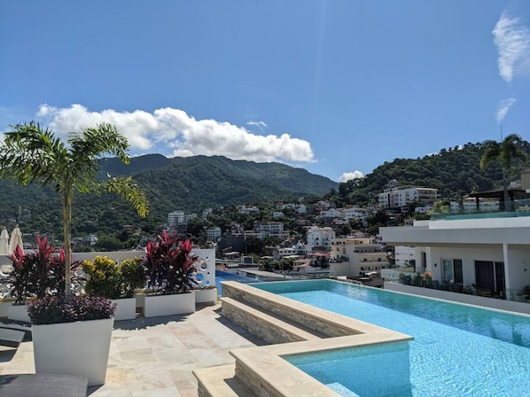 Infinity rooftop pool