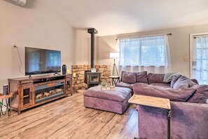 Living Area | Smart TV | Electric Fireplace | Wood-Burning Stove