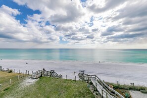 Beautiful Gulf Front private beach with chair set up- maximum 60 people