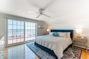 2nd floor ocean view bedroom (king size bed)