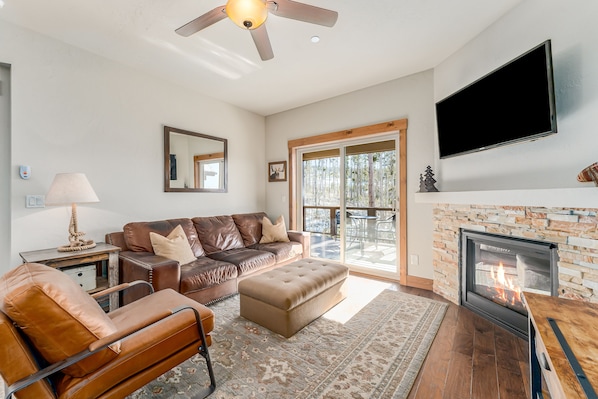 Main floor living room.