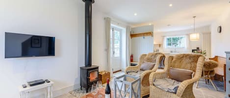 Furrow Barn Living Room - StayCotswold