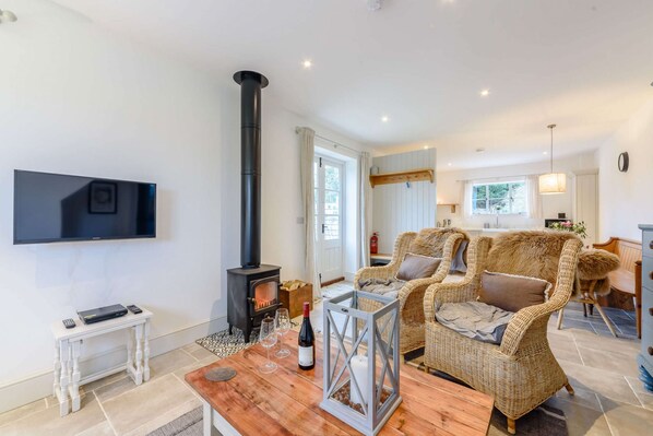Furrow Barn Living Room - StayCotswold