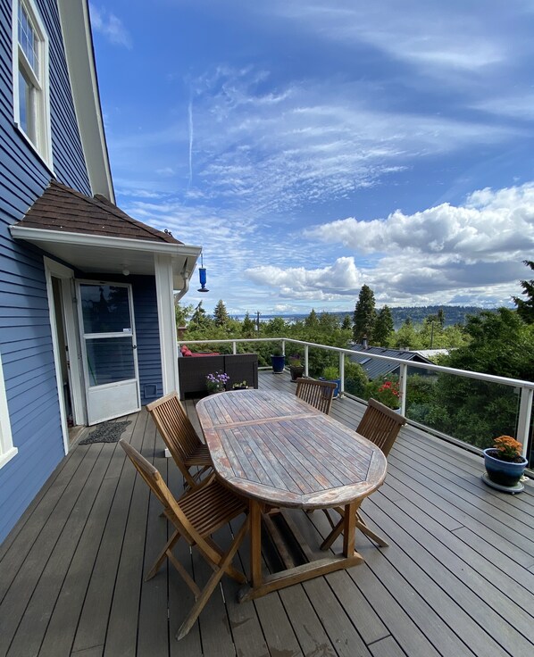 Large deck full of sun and views