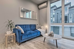 Living Area | Full Sleeper Sofa