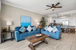 2 SAN1706 Living Rom