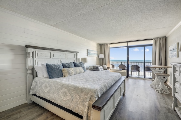 Sweeping views abound from every angle of this gorgeous condo.