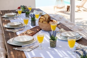 Outdoor dining