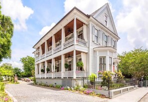 Cottage located behind Victorian style home