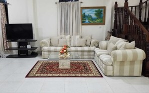 Sitting Room (1)