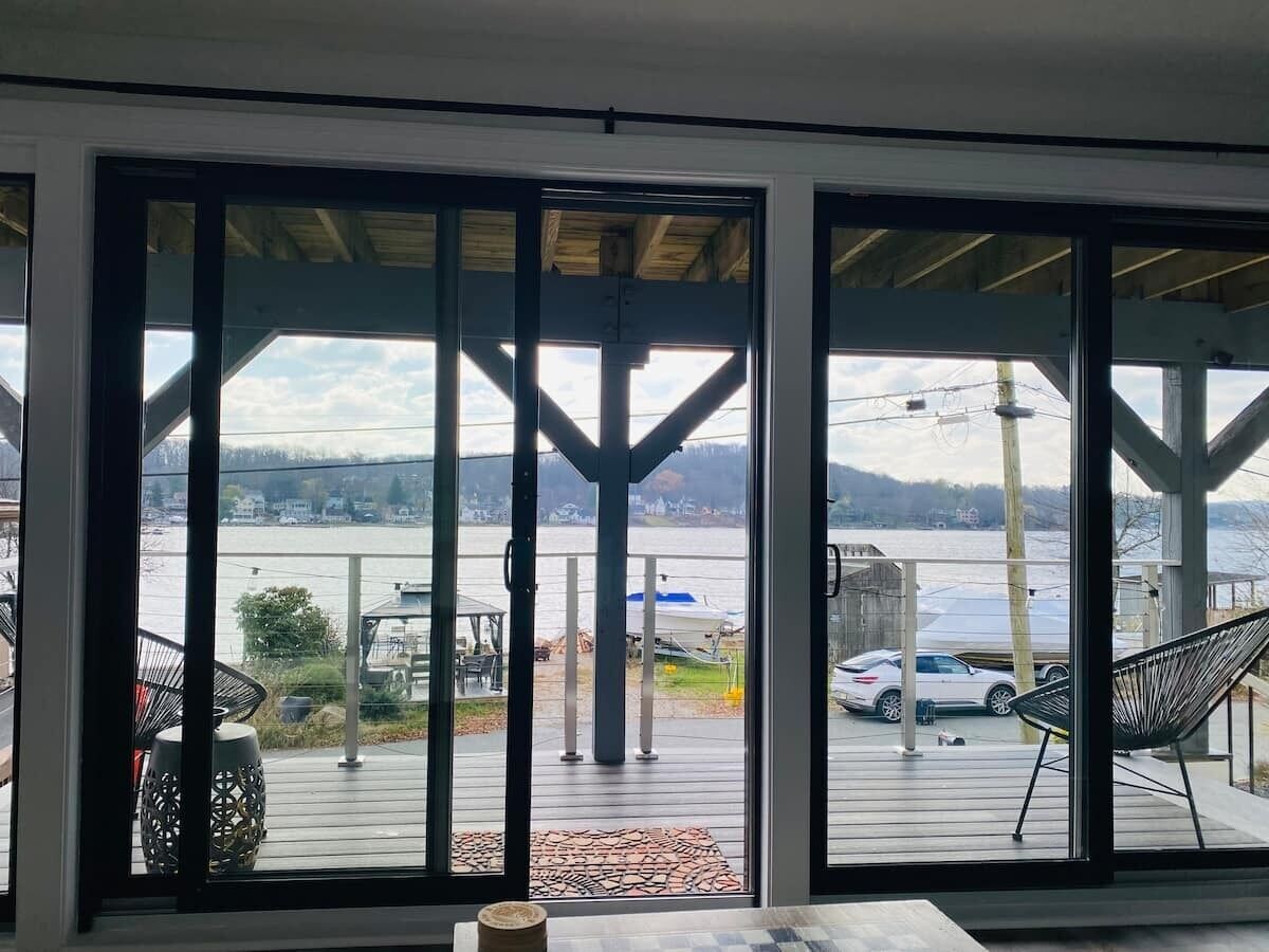 Adorable quiet & cozy lakefront studio on dead end