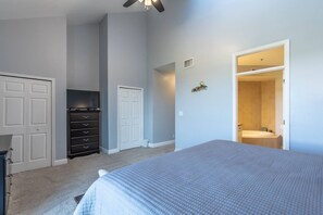 Second floor king master bedroom 