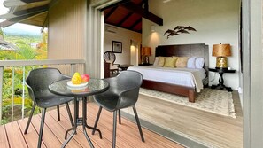 Primary Bedroom with California King, and exit on the Lanai