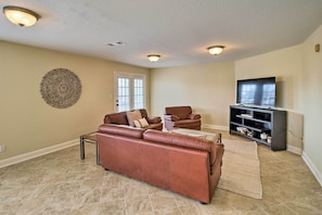 Living Room | Smart TV