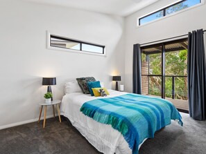 Bedroom with garden view