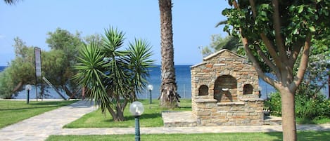 Garden and sea view