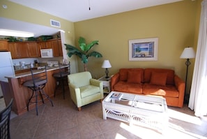 Dunes 207 Living room with Bar to Kitchen