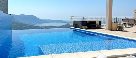 The terrace is generous, the infinity pool a dream and the Jacuzzi indulgent!