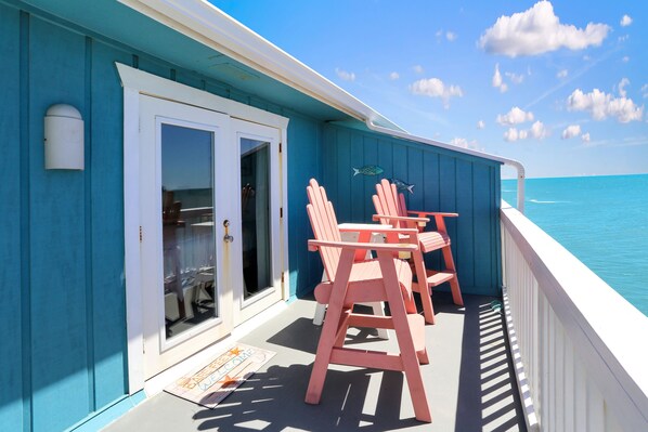 Bedroom 1 - Gulf Front Deck