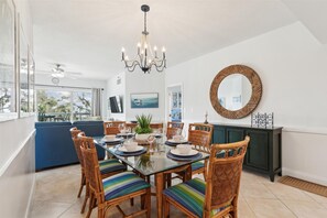 Dining Area with Seating for Six at 210 Barrington Court