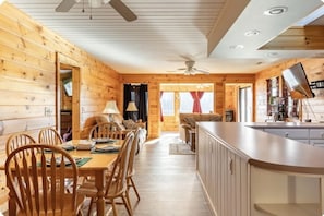  Dining area, seating for 6 next to the kitchen and the great room living area.