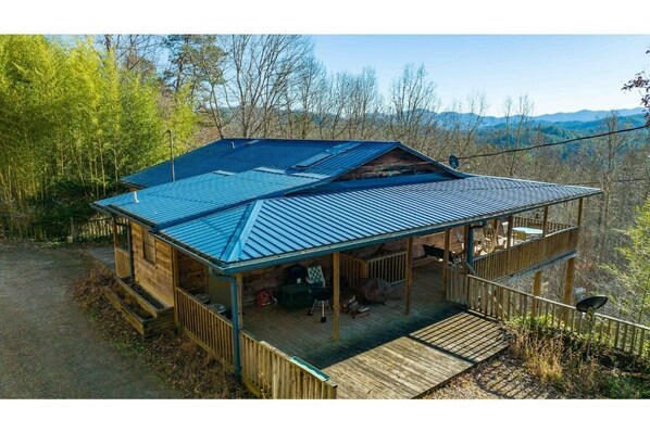 Aerial view of Sheep’s Knob Refuge. Grill , charcoal, fire pit and wood included