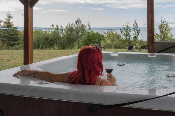 Bain à remous extérieur