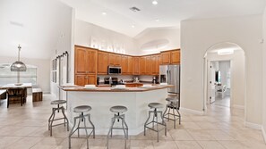 Kitchen with Breakfast Bar
