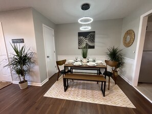 Dining room with seating for 6 people