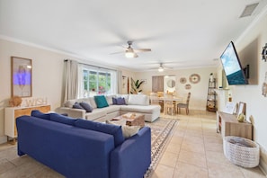 A cozy Living room with tons of space to relax with all the family