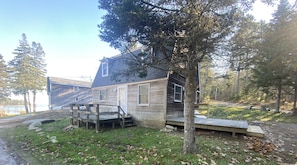 Cozy cottage just steps from the beach!
