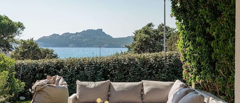 Villa for rent with sea view in Santa Teresa di Gallura