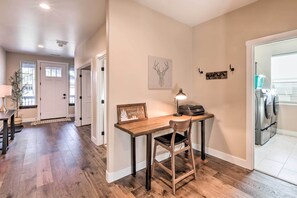 Foyer | WFH Friendly