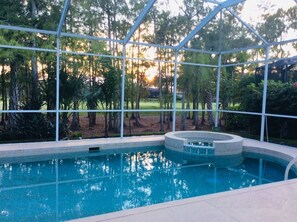 Quiet sunset with pool, jacuzzi and golf course