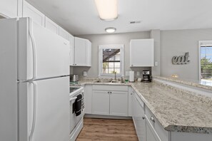 Test out your cooking skills in this fully stocked kitchen.