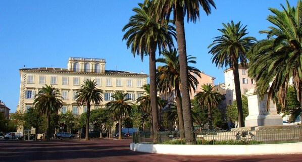 Place Saint Nicolas Bastia