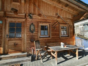 Meubles, Table, Fenêtre, Bois, Design Intérieur, Chalet, Bâtiment, Sol, Maison, Dur