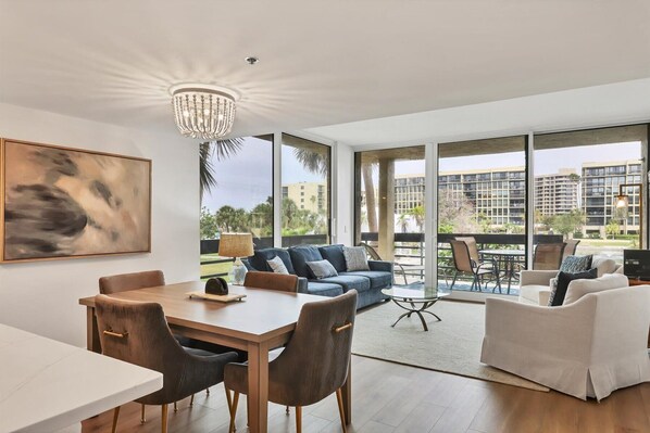 Beachplace 6-101 by FVC