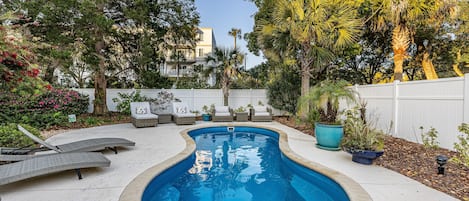 205 Driftwood Drive - Private Pool Oasis