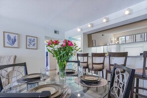 Enjoy preparing homemade meals in the full kitchen stocked with dishes, glasses etc.