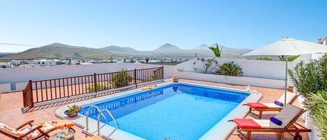 Vue sur piscine