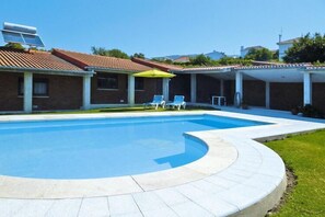 Holiday Home Swimming Pool