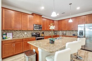 5456-solterra-circle--davenport--fl-33837---03.jpg