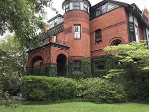 George Baldwin House Suite