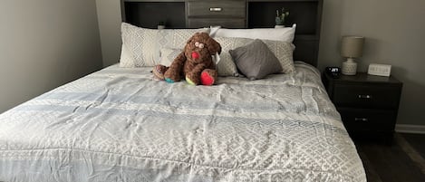 King size bed with plush linens! 